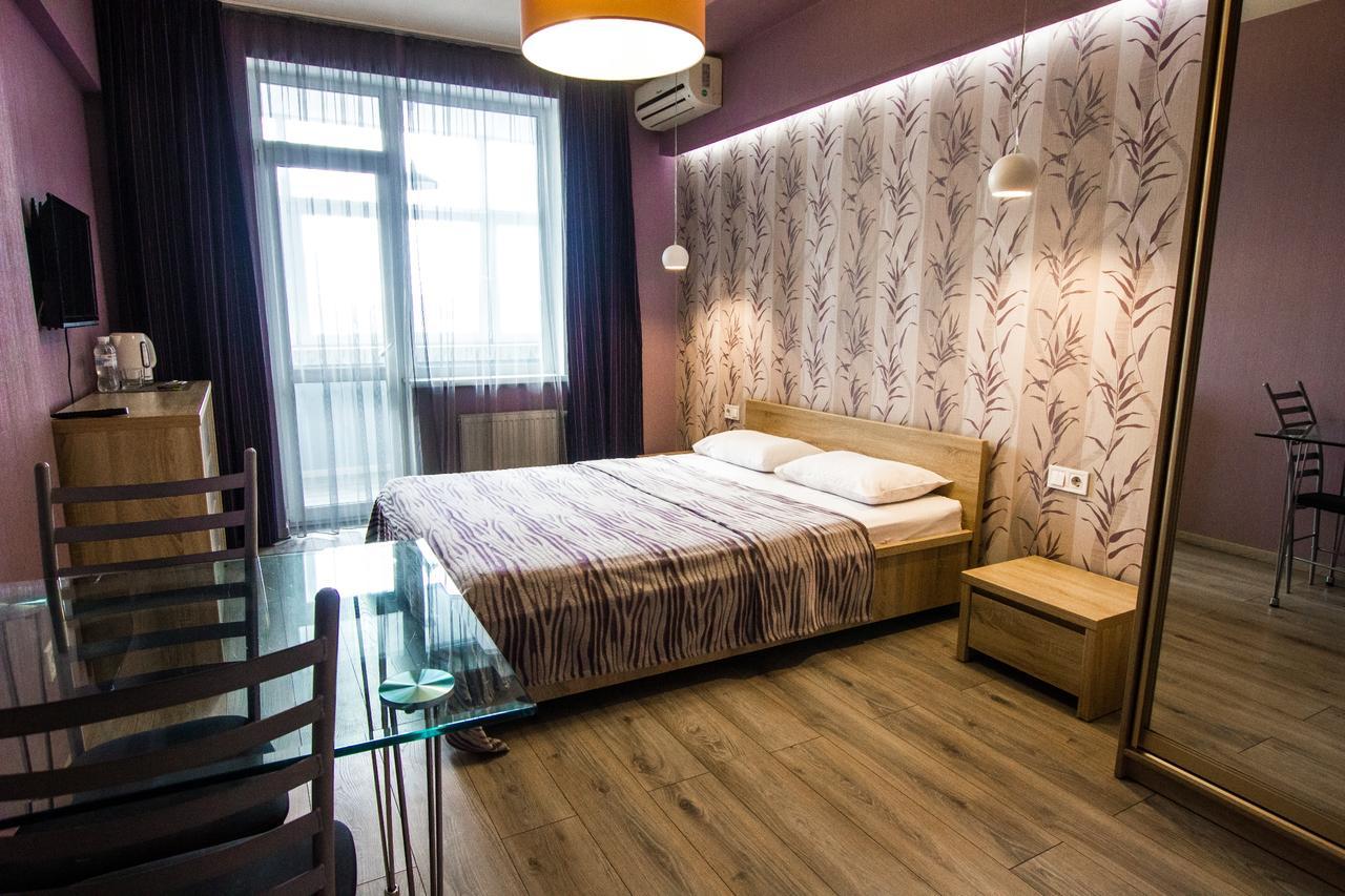 Solo Apartment Dragomanova Kyiv Exterior photo